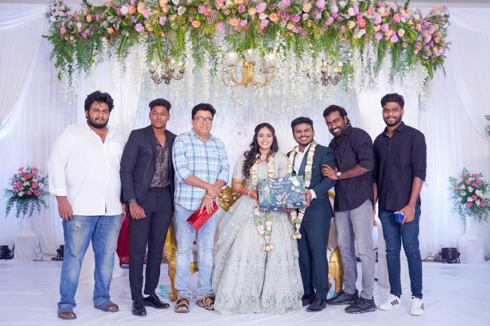 siren-movie-director-anthony-bhagyaraj-wedding-engagement-photos
